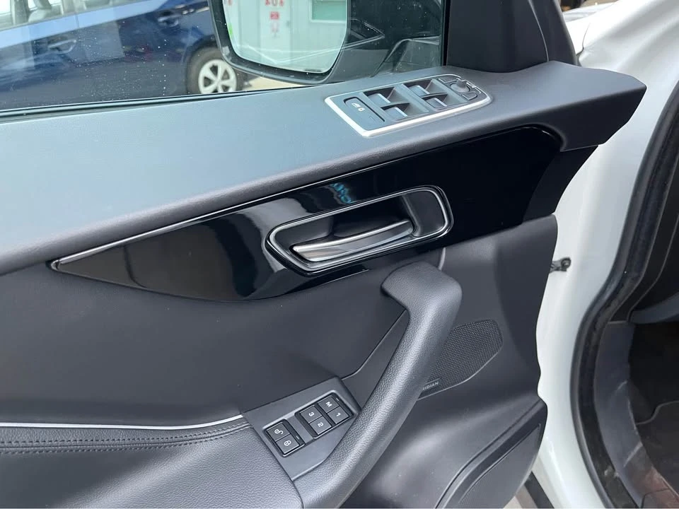 2020 Jaguar F-Pace - Image 10 of 18