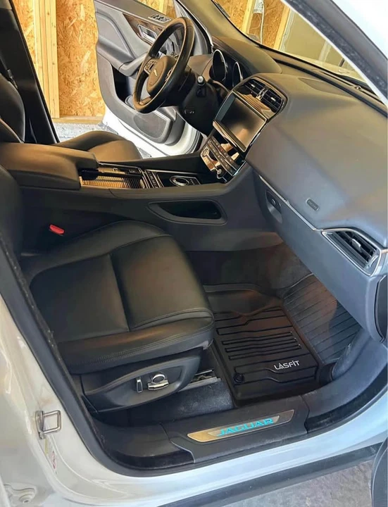 2020 Jaguar F-Pace - Image 7 of 9