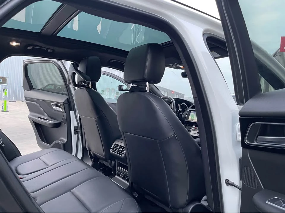 2020 Jaguar F-Pace - Image 13 of 18