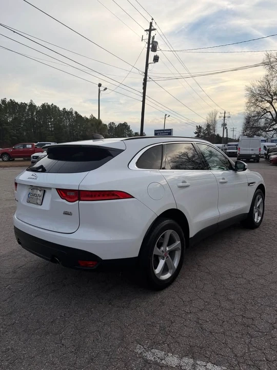 2020 Jaguar F-Pace - Image 4 of 20