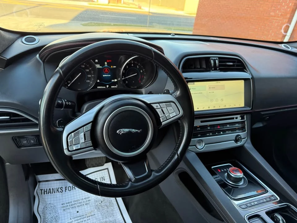 2020 Jaguar F-Pace - Image 7 of 14