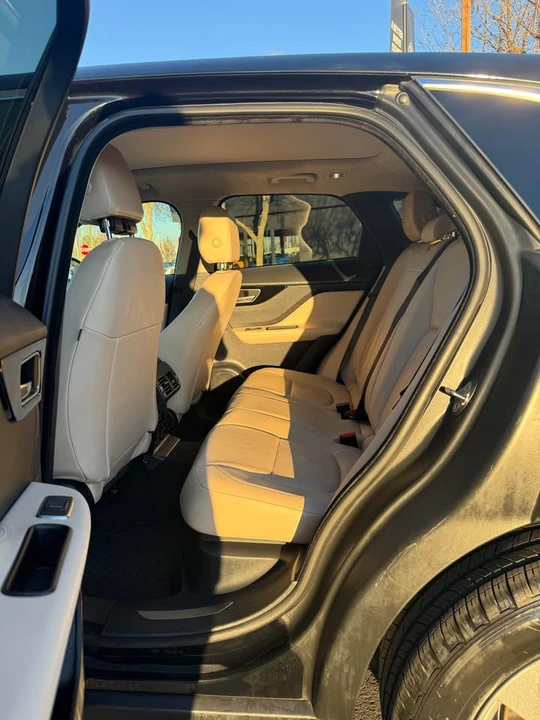 2020 Jaguar F-Pace - Image 9 of 16