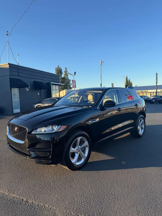 2020 Jaguar F-Pace - Image 4 of 16