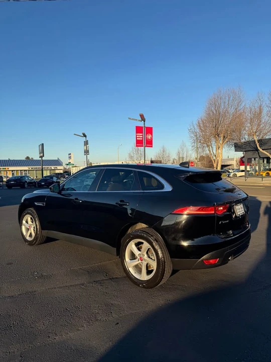 2020 Jaguar F-Pace - Image 5 of 16