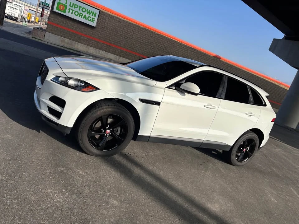 2020 Jaguar F-Pace - Image 3 of 18