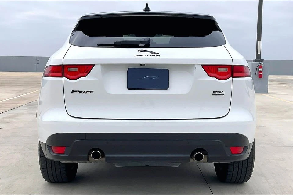 2020 Jaguar F-Pace - Image 4 of 14