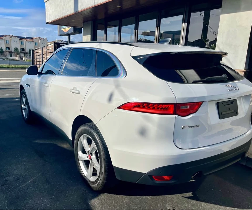 2020 Jaguar F-Pace - Image 6 of 19