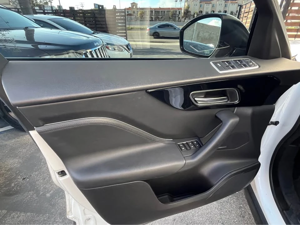 2020 Jaguar F-Pace - Image 16 of 19