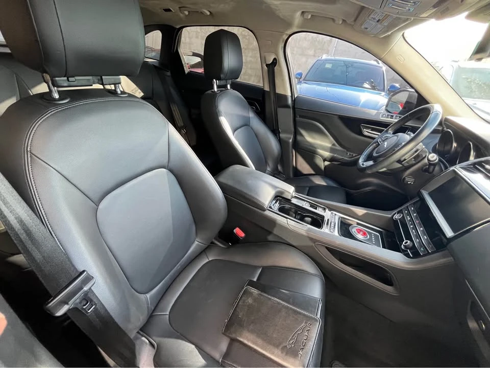 2020 Jaguar F-Pace - Image 15 of 19