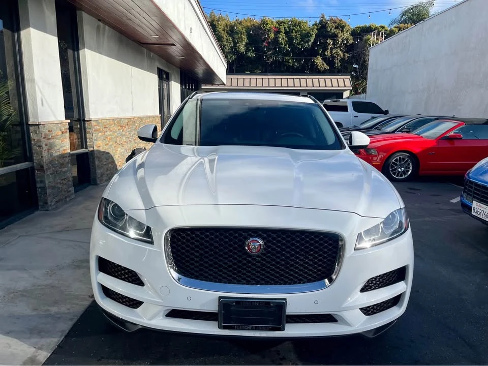 2020 Jaguar F-Pace - Image 2 of 19