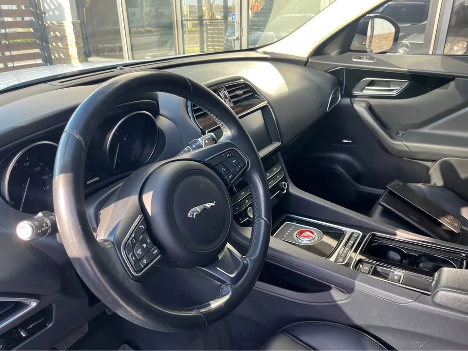 2020 Jaguar F-Pace - Image 9 of 19