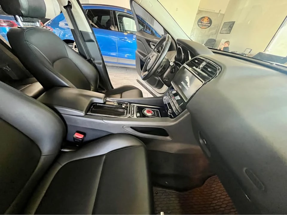 2020 Jaguar F-Pace - Image 13 of 20
