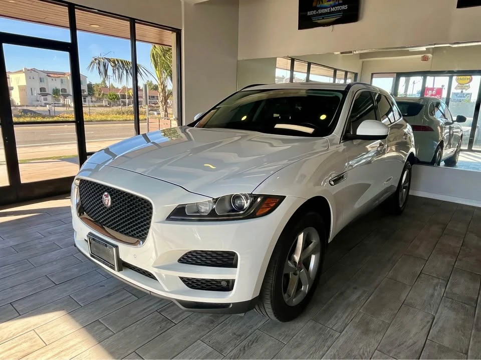 2020 Jaguar F-Pace - Image 3 of 20