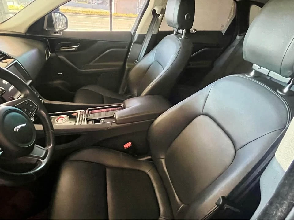 2020 Jaguar F-Pace - Image 11 of 20