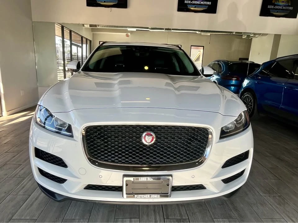 2020 Jaguar F-Pace - Image 5 of 20