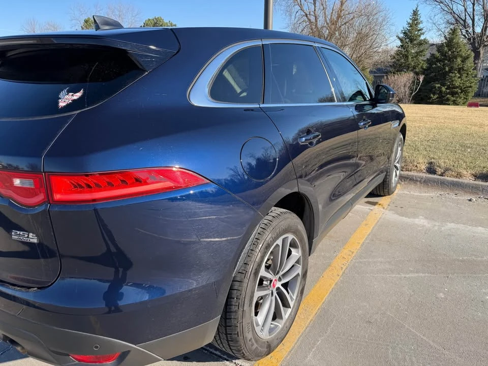 2020 Jaguar F-Pace - Image 10 of 10