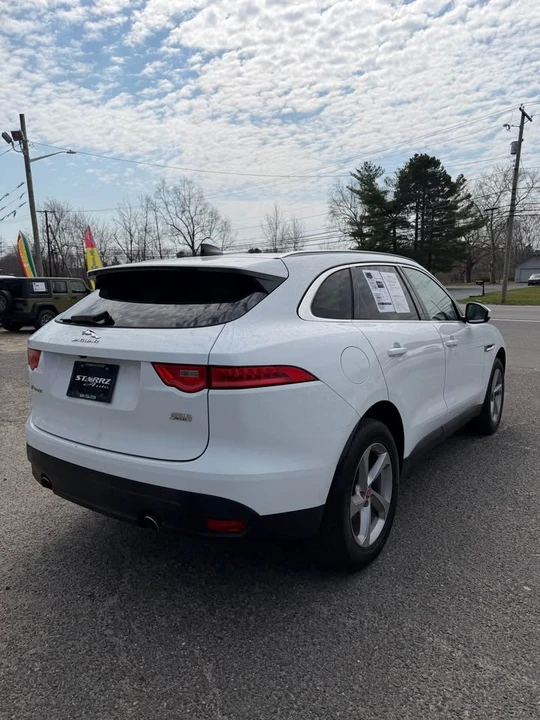 2020 Jaguar F-Pace - Image 4 of 11