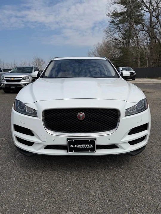 2020 Jaguar F-Pace - Image 2 of 11