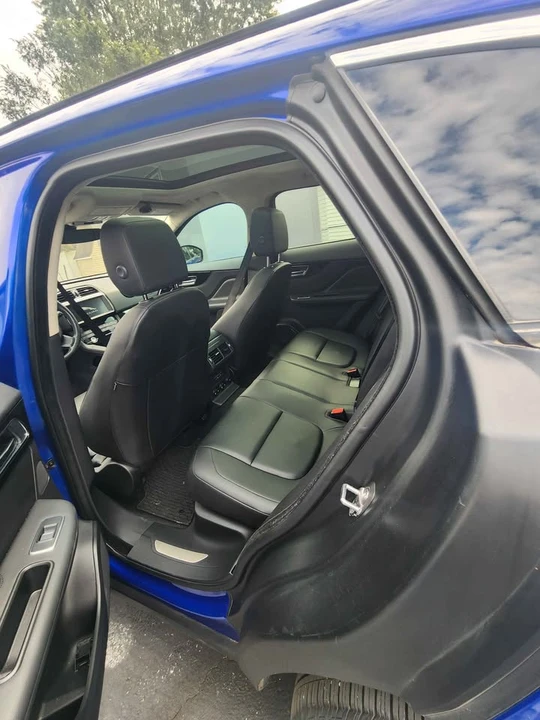 2020 Jaguar F-Pace - Image 5 of 6
