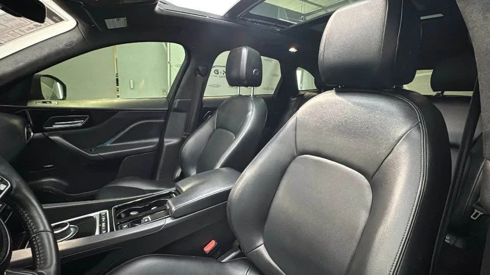 2020 Jaguar F-Pace - Image 17 of 20
