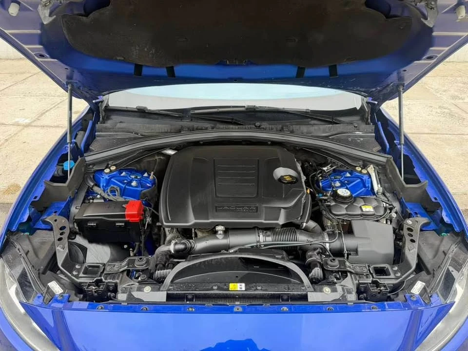 2020 Jaguar F-Pace - Image 11 of 16