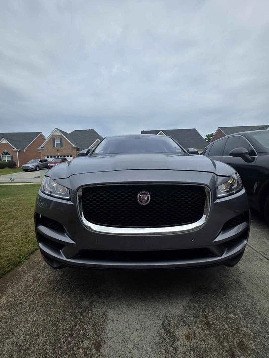 2020 Jaguar F-Pace - Image 2 of 20
