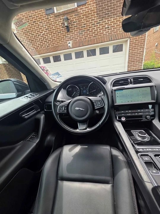 2020 Jaguar F-Pace - Image 6 of 20