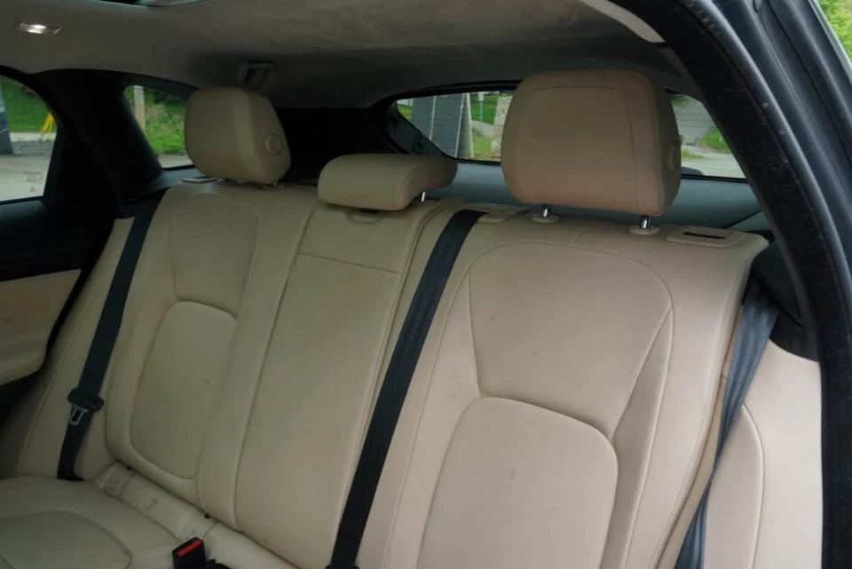 2020 Jaguar F-Pace - Image 14 of 21