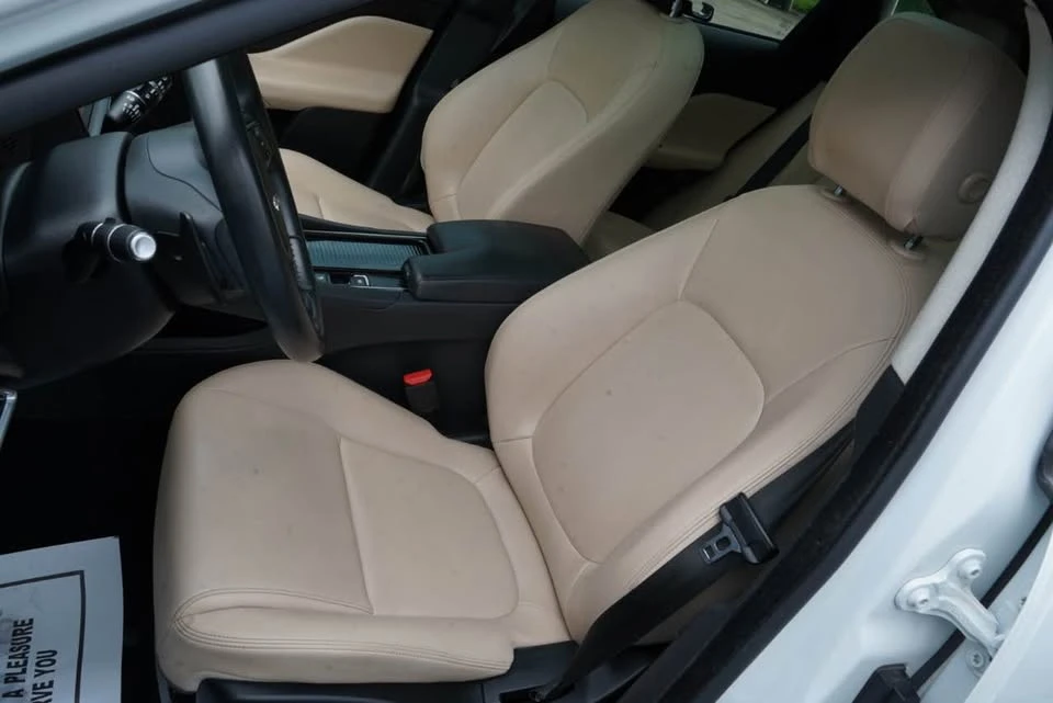 2020 Jaguar F-Pace - Image 9 of 21