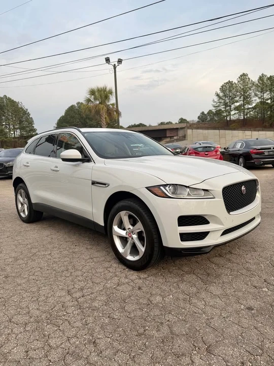 2020 Jaguar F-Pace - Image 5 of 20
