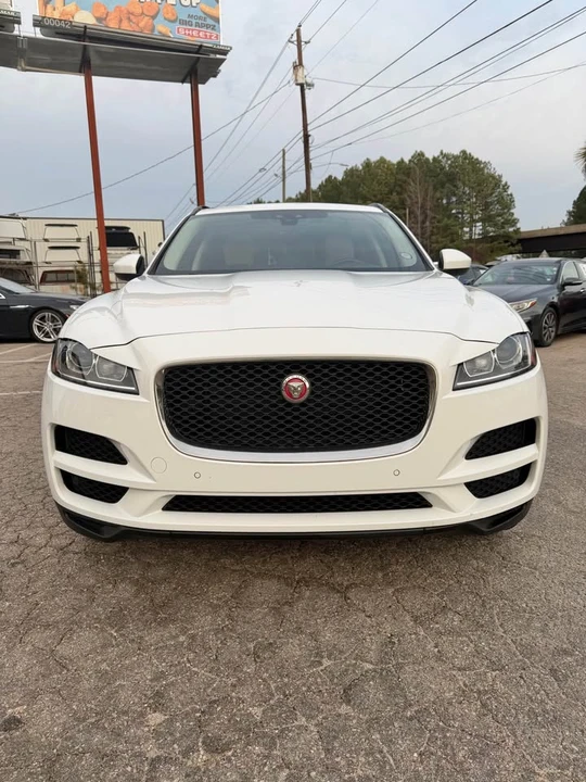 2020 Jaguar F-Pace - Image 6 of 20