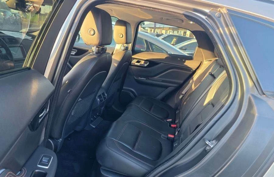 2020 Jaguar F-Pace - Image 7 of 17