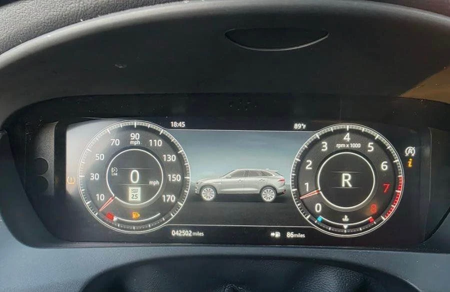 2020 Jaguar F-Pace - Image 15 of 17