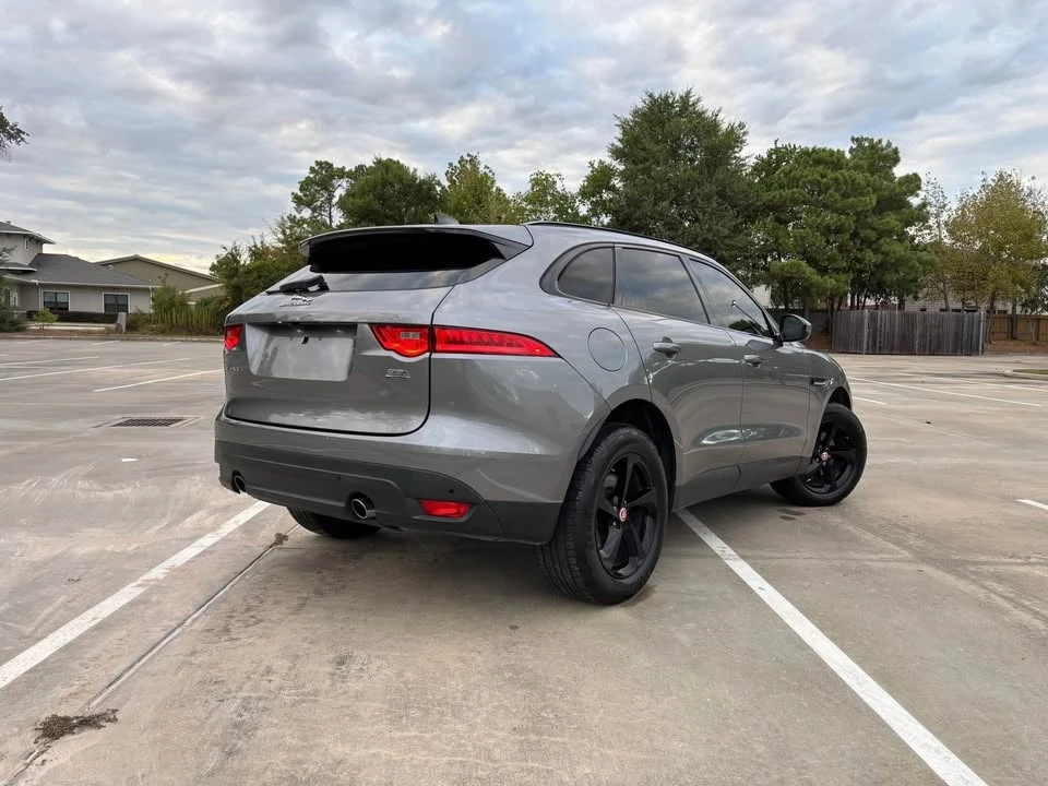 2020 Jaguar F-Pace - Image 10 of 11