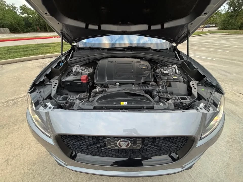 2020 Jaguar F-Pace - Image 8 of 11