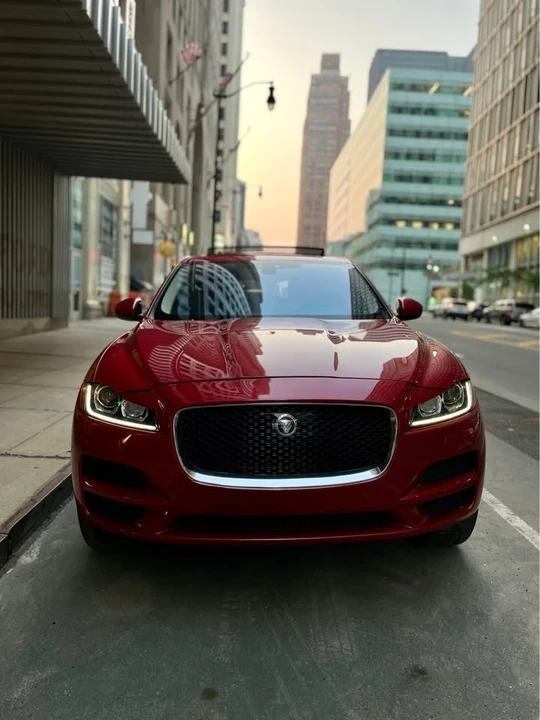 2020 Jaguar F-Pace - Image 2 of 14