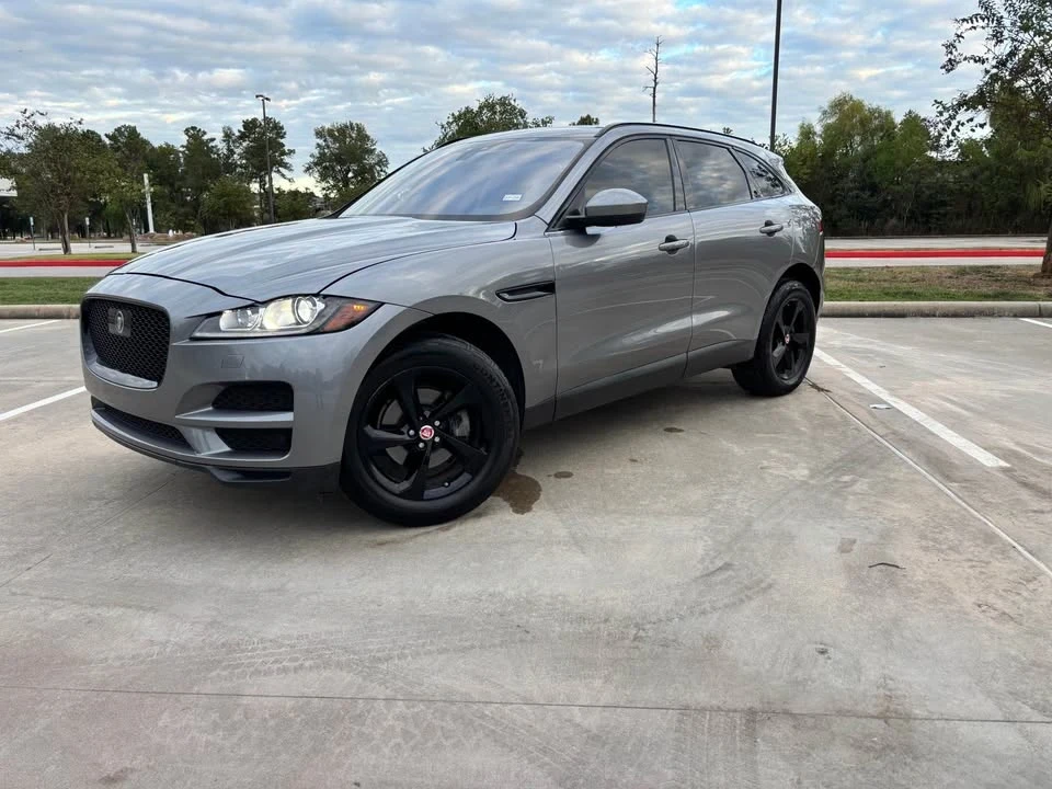 2020 Jaguar F-Pace - Image 2 of 11