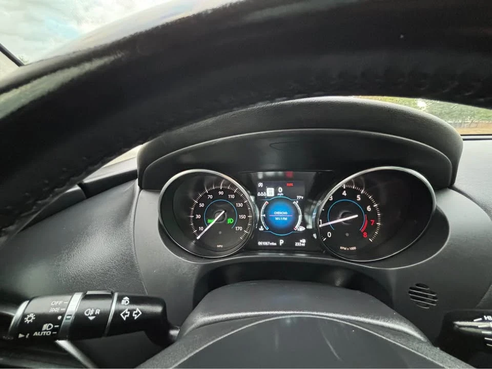 2020 Jaguar F-Pace - Image 9 of 11