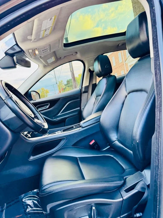 2020 Jaguar F-Pace - Image 9 of 20
