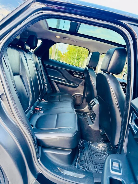 2020 Jaguar F-Pace - Image 16 of 20