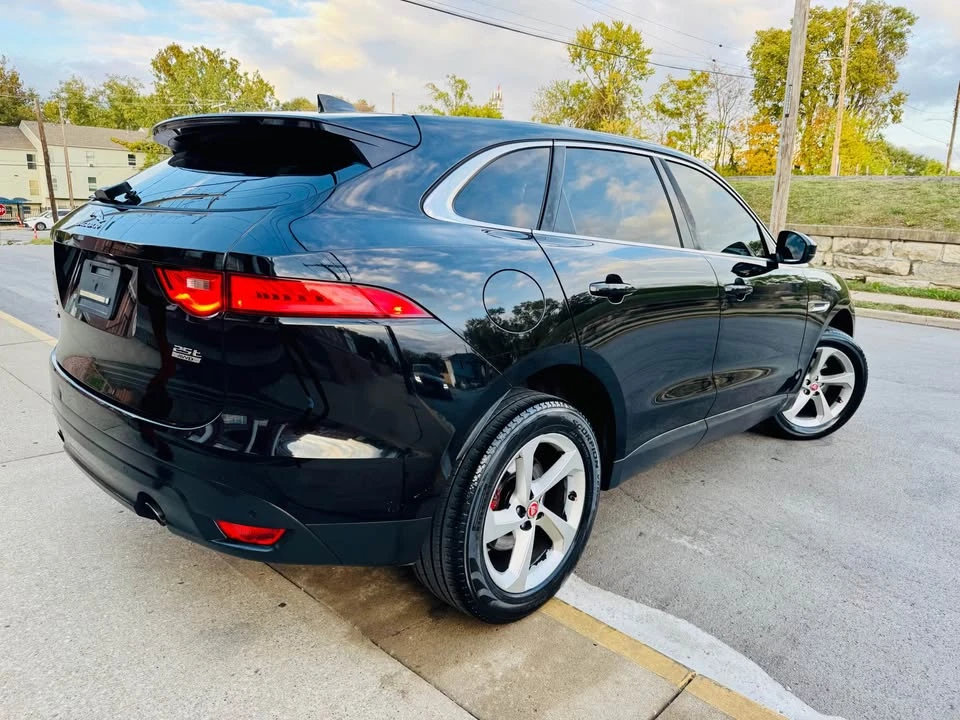 2020 Jaguar F-Pace - Image 19 of 20