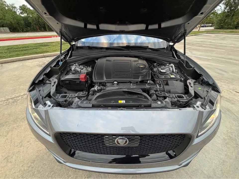 2020 Jaguar F-Pace - Image 14 of 15