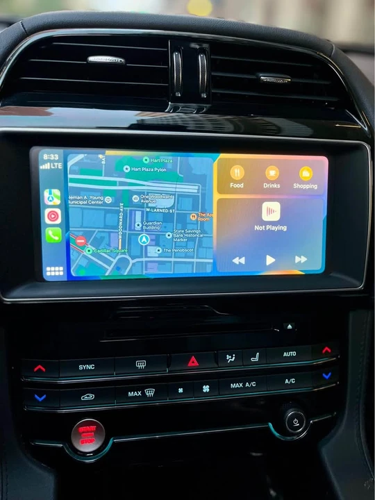 2020 Jaguar F-Pace - Image 13 of 14