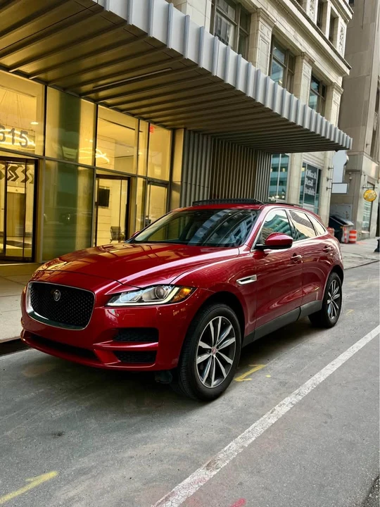 2020 Jaguar F-Pace - Image 3 of 14