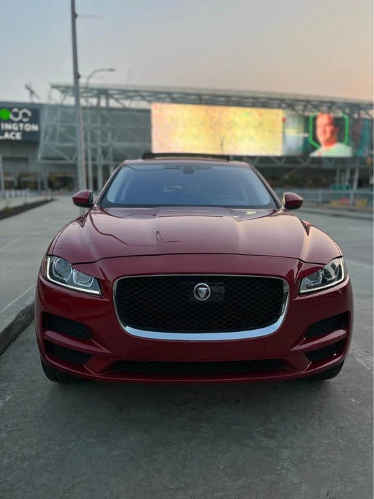 2020 Jaguar F-Pace - Image 2 of 16