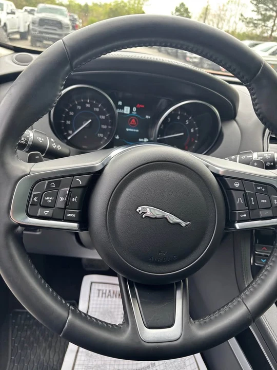 2020 Jaguar F-Pace - Image 10 of 12