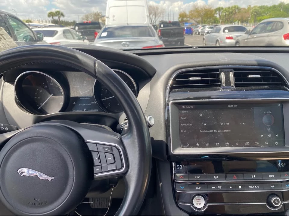 2020 Jaguar F-Pace - Image 5 of 12