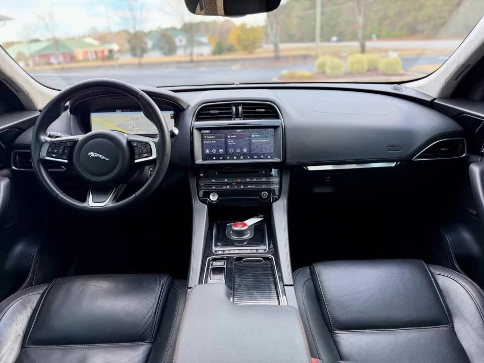 2020 Jaguar F-Pace - Image 18 of 19