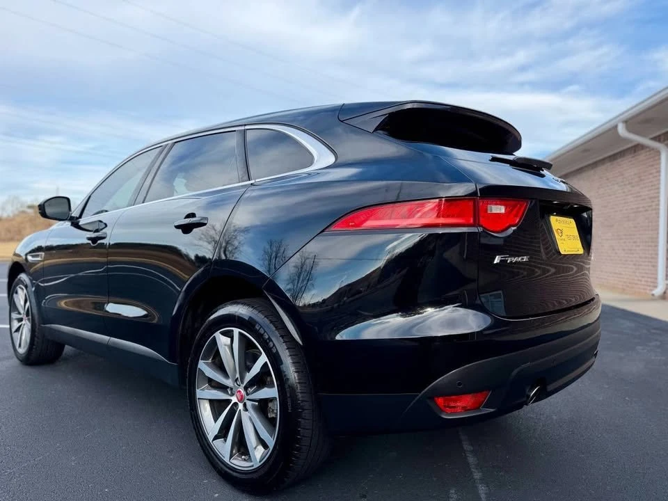 2020 Jaguar F-Pace - Image 4 of 19