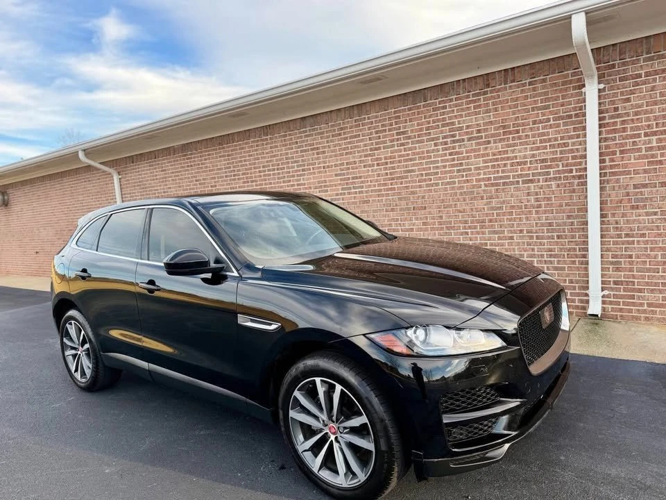 2020 Jaguar F-Pace - Image 8 of 19